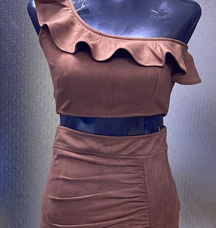 Leather sleeves less with frill Two piece short dress