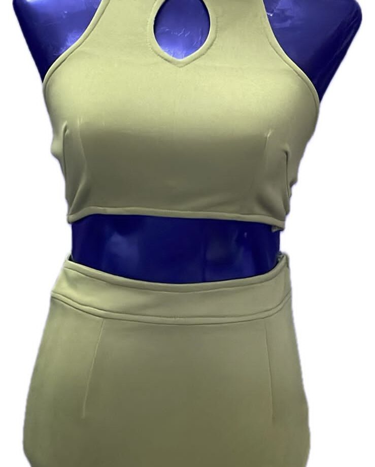 Mehendi sleeves less with patches Two piece short dress